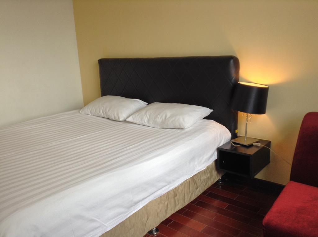 Fx Hotel East Lake Park שנג'ן מראה חיצוני תמונה