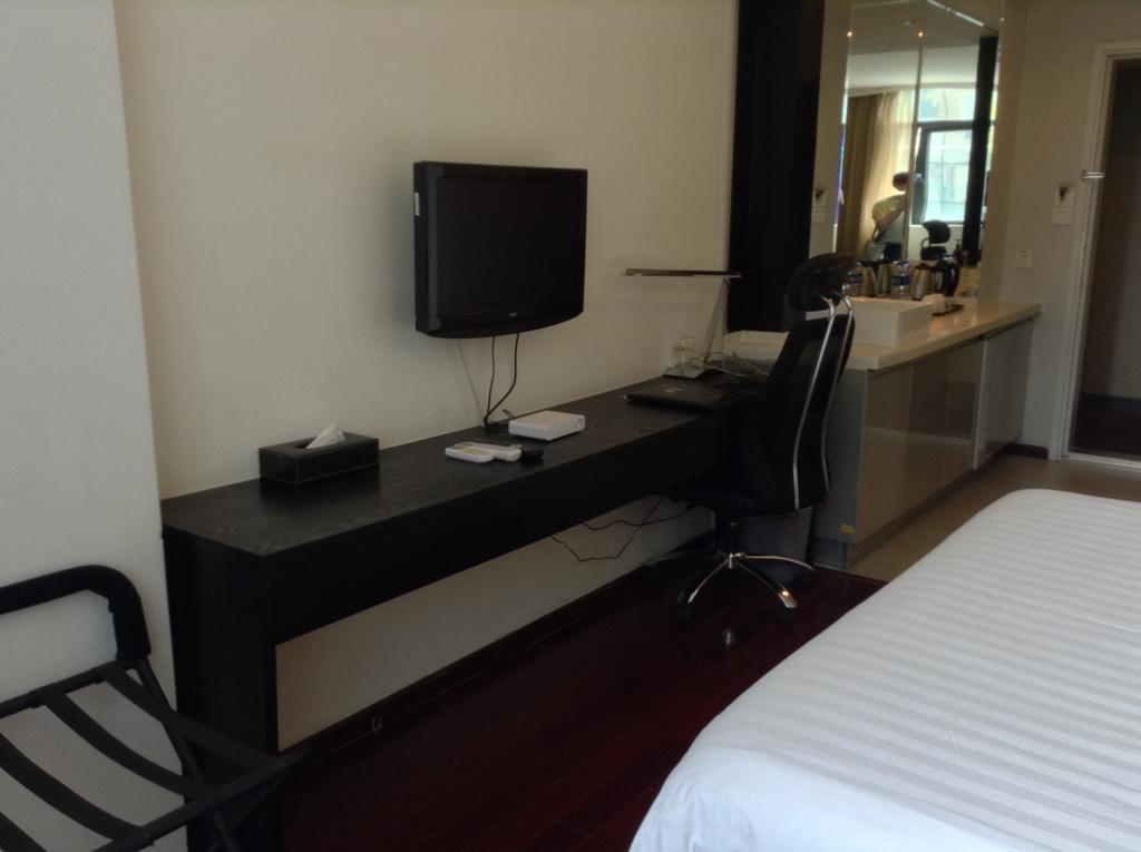 Fx Hotel East Lake Park שנג'ן מראה חיצוני תמונה